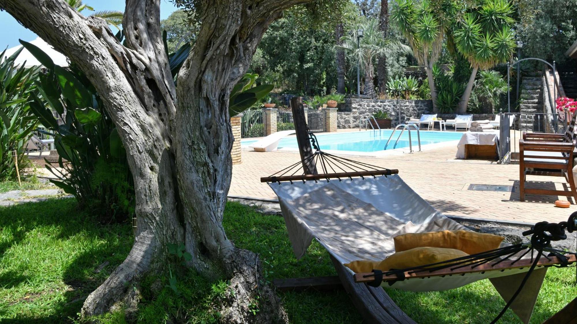 Villa Biddizza Ачиреале Екстериор снимка